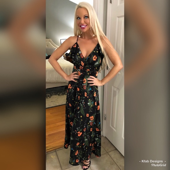 🥰LAST 1! ❤️Black Floral Ruffle Adjustable Maxi! - Picture 4 of 4